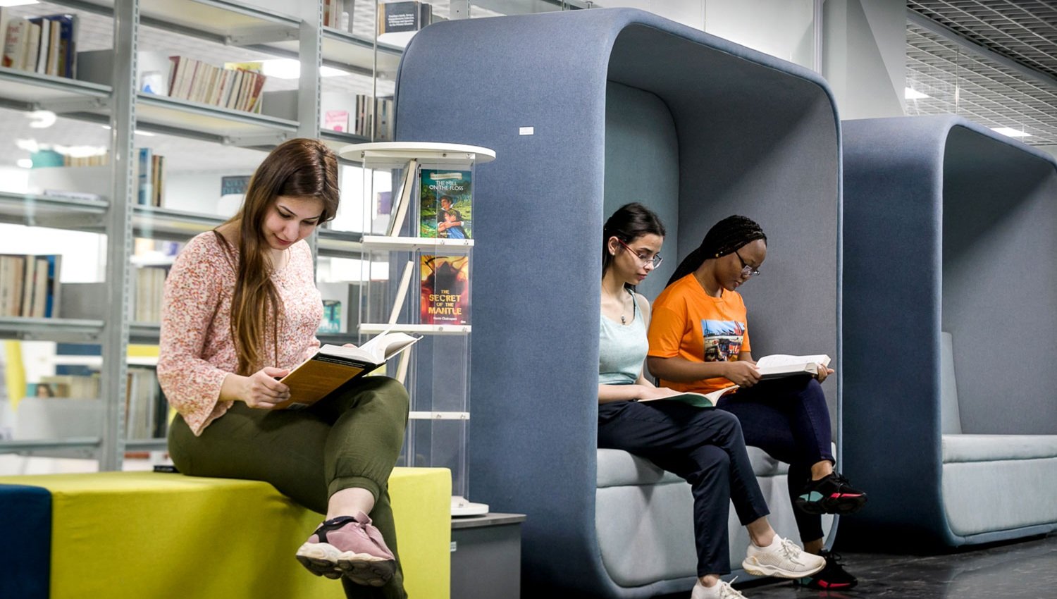 Students reading in a KIIT library lounge